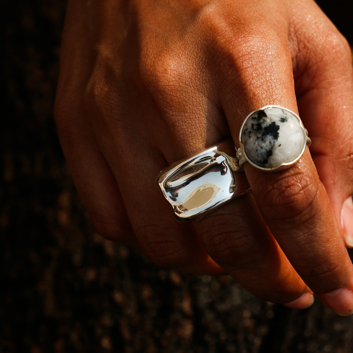 Kama Ring (Moonstone)