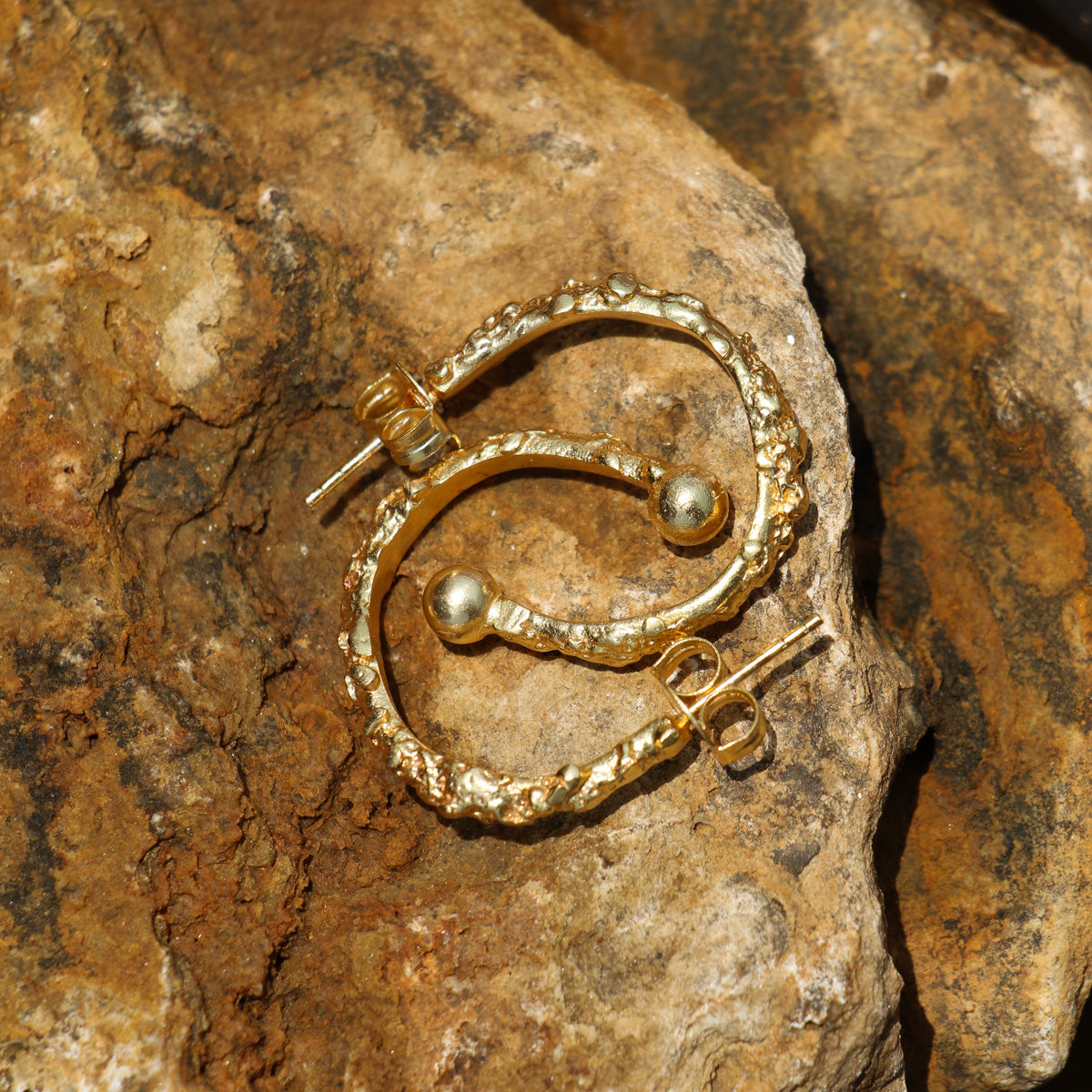 Barnicle Hoops